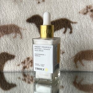 TRULY Frost Yourself Brightening Shimmer Serum - Gold and White